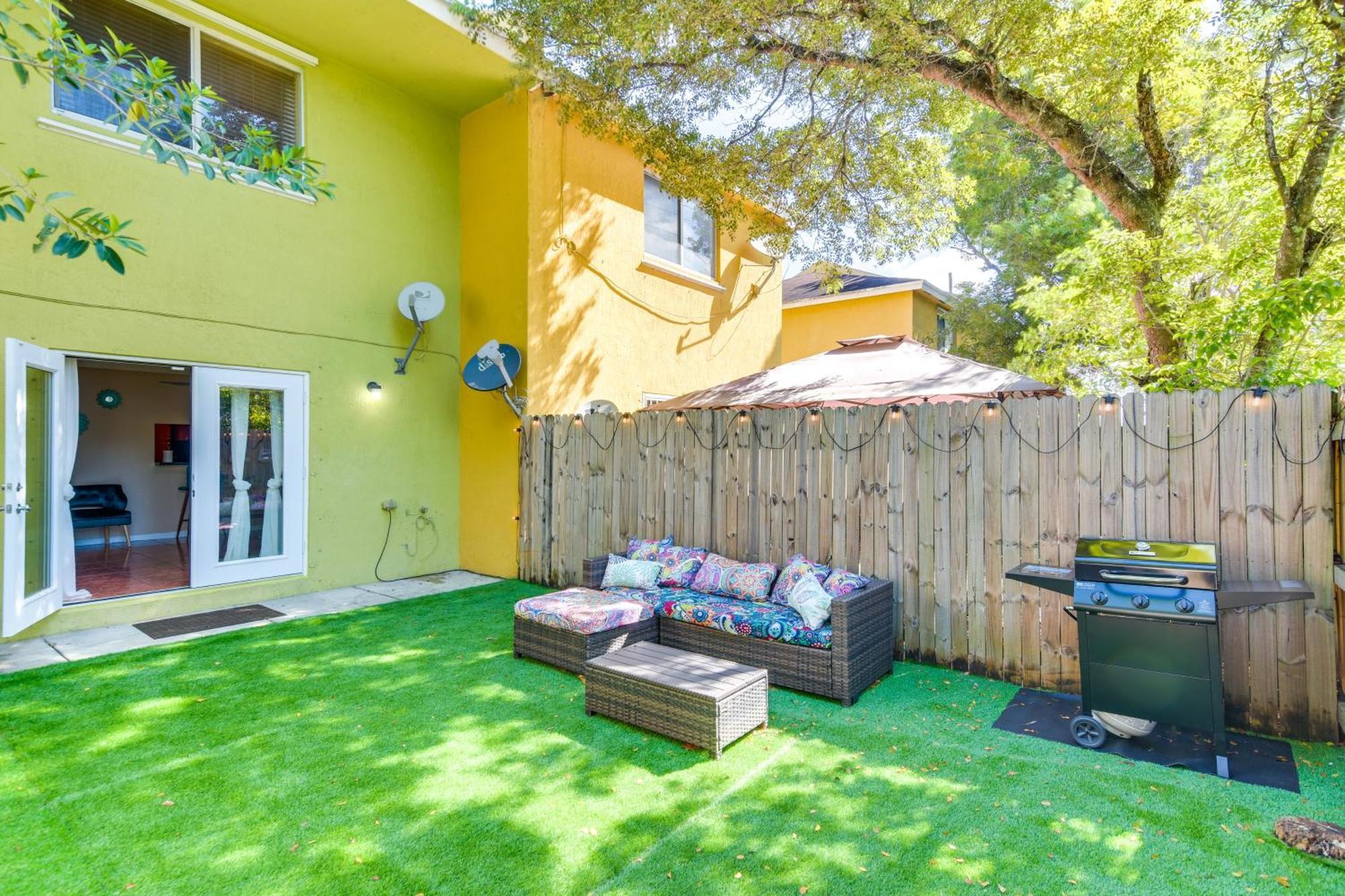Opa-Locka Townhome, 15 Mi To Miami Beach! Zewnętrze zdjęcie